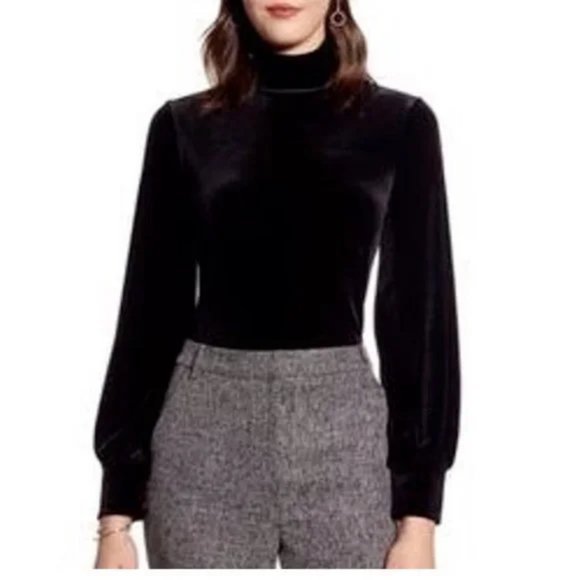 Halogen Blouson Sleeve Velour Top - Picture 1 of 5